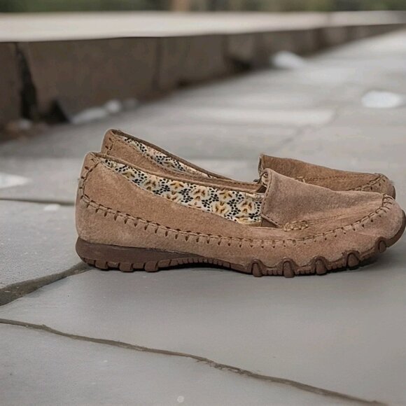 Skechers Relaxed Fit Suede Leather Memory Foam Slip on Shoes Women's Size 6.5 - Picture 1 of 7